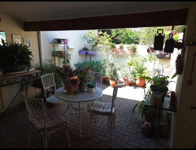 2 BEDROOM TOWNHOUSE FOR SALE IN MAGALIESSIG